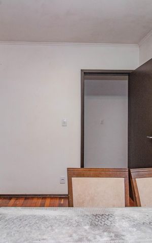 Casa à venda com 302m², 4 quartos e 4 vagas Casa à venda com 302m², 4 quartos e 4 vagasCopa
