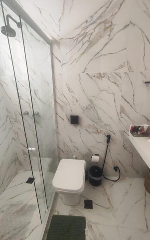 Apartamento para alugar com 200m², 3 quartos e 1 vaga Apartamento para alugar com 200m², 3 quartos e 1 vagaBanheiro