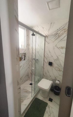 Apartamento para alugar com 200m², 3 quartos e 1 vaga Apartamento para alugar com 200m², 3 quartos e 1 vagaBanheiro da Suíte