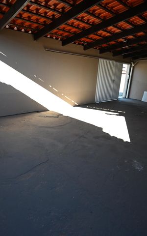 Casa à venda com 250m², 3 quartos e 3 vagasÁrea externa