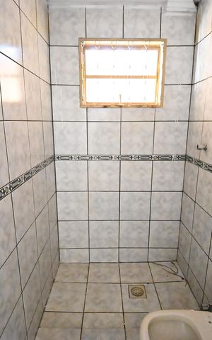 Casa à venda com 250m², 3 quartos e 3 vagasBanheiro Social