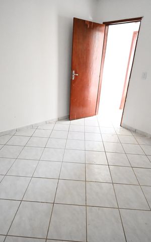 Casa à venda com 250m², 3 quartos e 3 vagasSuíte