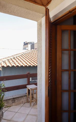 Casa à venda com 250m², 3 quartos e 4 vagas