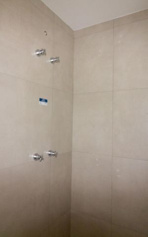 Apartamento à venda com 167m², 4 quartos e 2 vagas Apartamento à venda com 167m², 4 quartos e 2 vagasBanheiro de Serviço