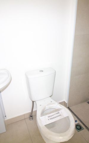 Apartamento à venda com 167m², 4 quartos e 2 vagas Apartamento à venda com 167m², 4 quartos e 2 vagasBanheiro de Serviço