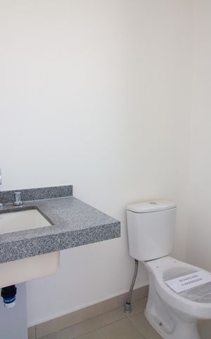 Apartamento à venda com 167m², 4 quartos e 2 vagas Apartamento à venda com 167m², 4 quartos e 2 vagasBanheiro da Suíte 1