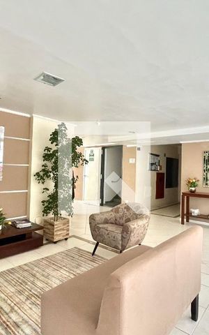 Apartamento à venda com 77m², 2 quartos e 1 vaga Apartamento à venda com 77m², 2 quartos e 1 vagaHall social
