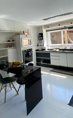 Casa de condomínio para alugar com 191m², 4 quartos e sem vaga Casa de condomínio para alugar com 191m², 4 quartos e sem vagaCozinha