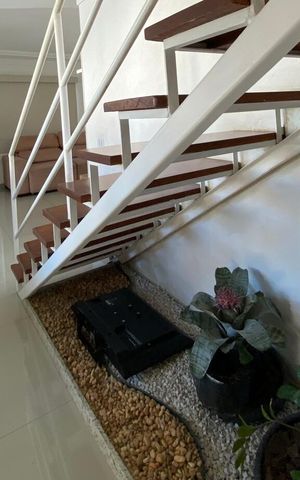 Casa de condomínio para alugar com 191m², 4 quartos e sem vaga Casa de condomínio para alugar com 191m², 4 quartos e sem vagaSala