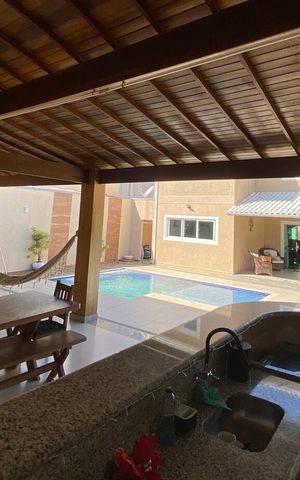 Casa de condomínio para alugar com 191m², 4 quartos e sem vaga Casa de condomínio para alugar com 191m², 4 quartos e sem vagaChurrasqueira