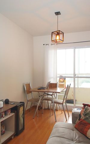 Apartamento à venda com 49m², 2 quartos e 1 vagaSala