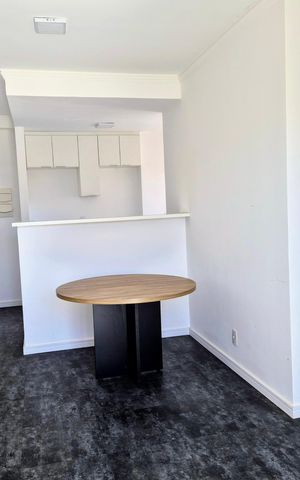 Apartamento à venda com 55m², 2 quartos e 1 vaga Apartamento à venda com 55m², 2 quartos e 1 vagaSala