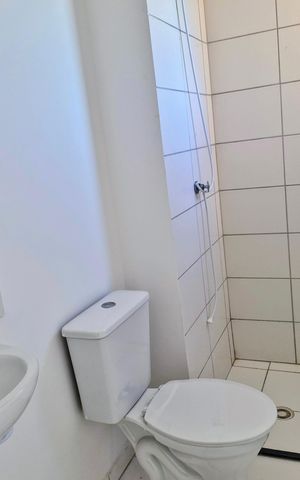 Apartamento à venda com 55m², 2 quartos e 1 vaga Apartamento à venda com 55m², 2 quartos e 1 vagaBanheiro social