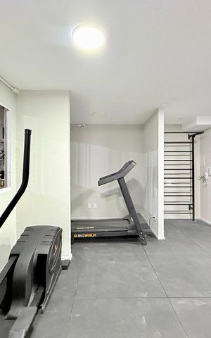 Apartamento à venda com 30m², 2 quartos e sem vaga Apartamento à venda com 30m², 2 quartos e sem vagaAcademia