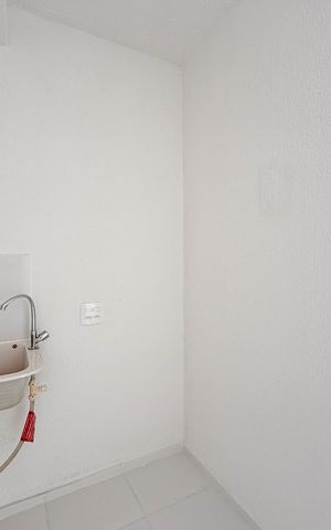Apartamento à venda com 30m², 2 quartos e sem vaga Apartamento à venda com 30m², 2 quartos e sem vagaÁrea de Serviço