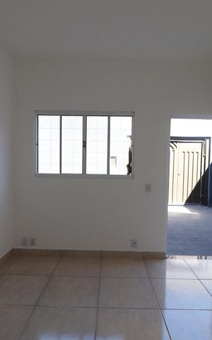 Casa para alugar com 80m², 3 quartos e 2 vagasSala