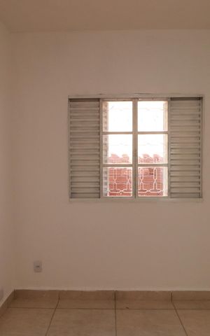 Casa para alugar com 80m², 3 quartos e 2 vagasQuarto 2