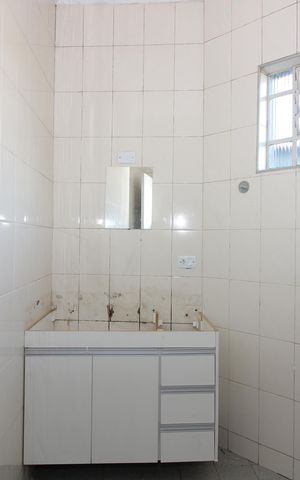 Casa à venda com 194m², 3 quartos e 3 vagasBanheiro 2