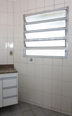 Casa à venda com 194m², 3 quartos e 3 vagasBanheiro 1
