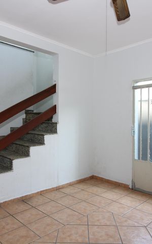 Casa à venda com 194m², 3 quartos e 3 vagasSala 2