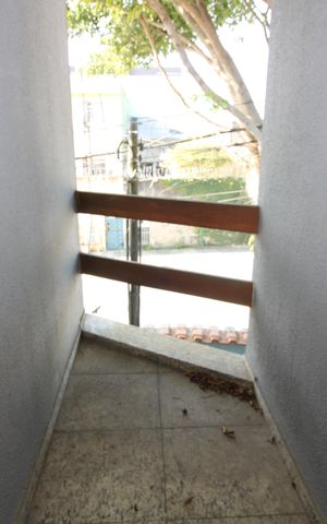 Casa à venda com 194m², 3 quartos e 3 vagasVaranda piso superior