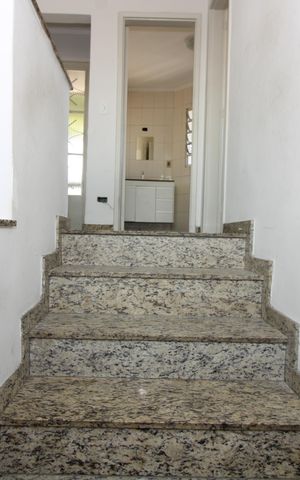 Casa à venda com 194m², 3 quartos e 3 vagasCorredor