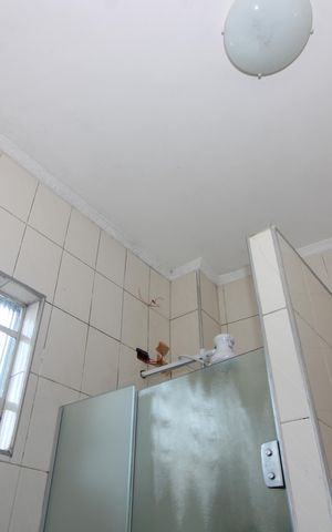 Casa à venda com 194m², 3 quartos e 3 vagasBanheiro 2