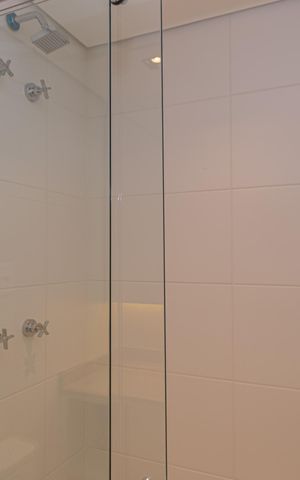 Studio à venda com 32m², 1 quarto e 1 vaga Studio à venda com 32m², 1 quarto e 1 vagaBanheiro
