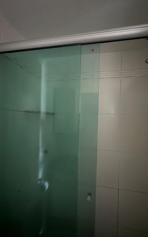 Apartamento para alugar com 70m², 2 quartos e 1 vaga Apartamento para alugar com 70m², 2 quartos e 1 vagaBanheiro social