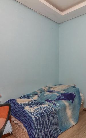 Casa à venda com 218m², 4 quartos e 3 vagas Casa à venda com 218m², 4 quartos e 3 vagasQuarto 3