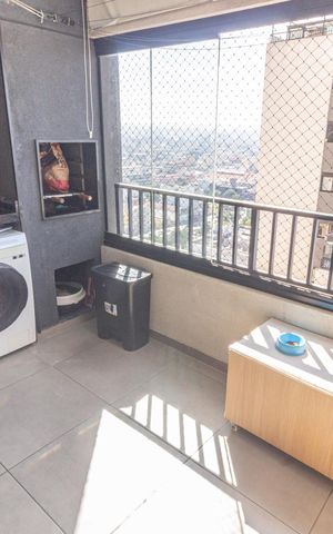Apartamento à venda com 57m², 2 quartos e 1 vaga Apartamento à venda com 57m², 2 quartos e 1 vagaVaranda