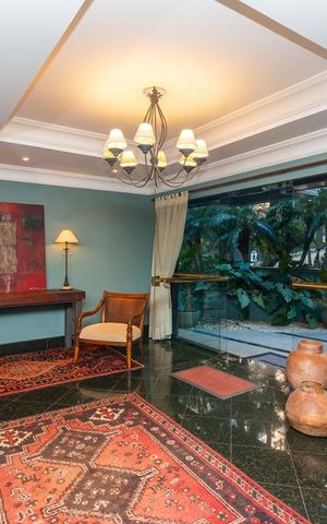 Apartamento à venda com 201m², 3 quartos e 4 vagas Apartamento à venda com 201m², 3 quartos e 4 vagasHall Social