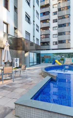 Apartamento à venda com 201m², 3 quartos e 4 vagas Apartamento à venda com 201m², 3 quartos e 4 vagasPiscina