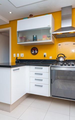 Apartamento à venda com 201m², 3 quartos e 4 vagas Apartamento à venda com 201m², 3 quartos e 4 vagasCozinha