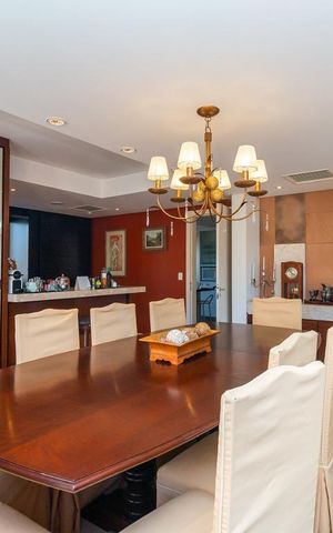 Apartamento à venda com 201m², 3 quartos e 4 vagas Apartamento à venda com 201m², 3 quartos e 4 vagasSala de Jantar