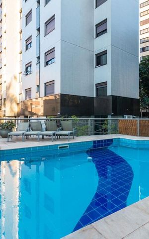 Apartamento à venda com 201m², 3 quartos e 4 vagas Apartamento à venda com 201m², 3 quartos e 4 vagasPiscina