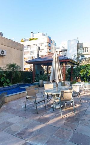 Apartamento à venda com 201m², 3 quartos e 4 vagas Apartamento à venda com 201m², 3 quartos e 4 vagasPiscina