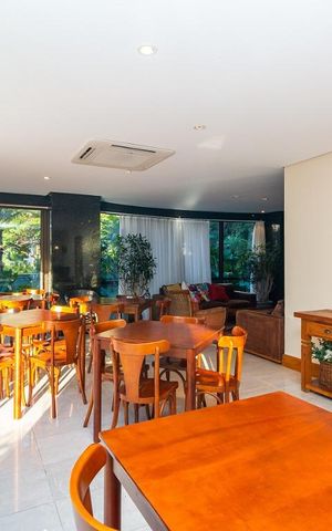 Apartamento à venda com 201m², 3 quartos e 4 vagas Apartamento à venda com 201m², 3 quartos e 4 vagasSalão de Festas