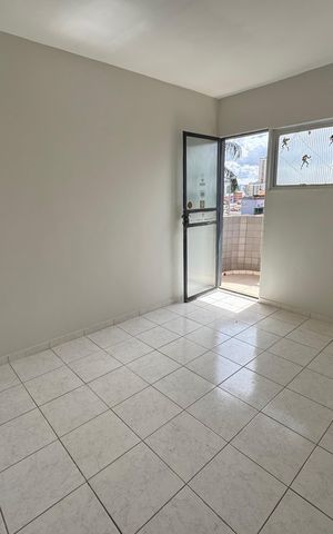 Apartamento para alugar com 89m², 3 quartos e sem vaga