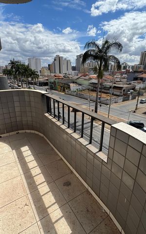 Apartamento para alugar com 89m², 3 quartos e sem vaga