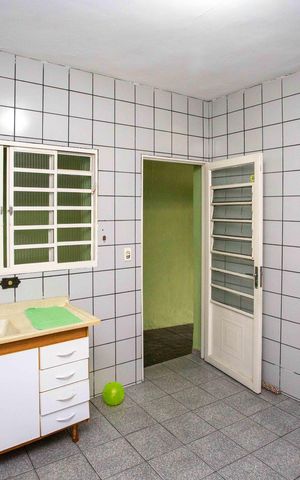 Casa à venda com 300m², 6 quartos e 2 vagasCozinha Casa 3