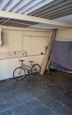 Casa à venda com 300m², 6 quartos e 2 vagasÁrea de Serviço Casa 2