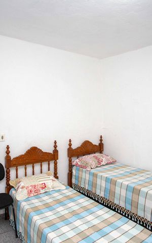 Casa à venda com 300m², 6 quartos e 2 vagasQuarto Casa 3