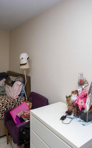 Casa à venda com 300m², 6 quartos e 2 vagasQuarto Casa 2