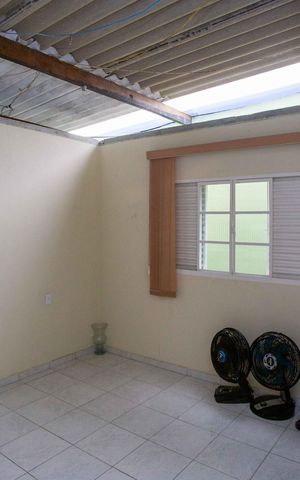 Casa à venda com 300m², 6 quartos e 2 vagasQuarto 4