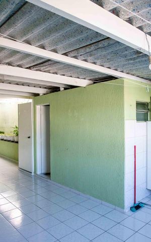 Casa à venda com 300m², 6 quartos e 2 vagasÁrea de Serviço