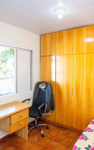 Casa à venda com 300m², 6 quartos e 2 vagasQuarto 2