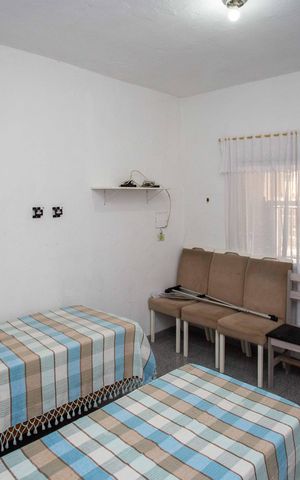 Casa à venda com 300m², 6 quartos e 2 vagasQuarto Casa 3