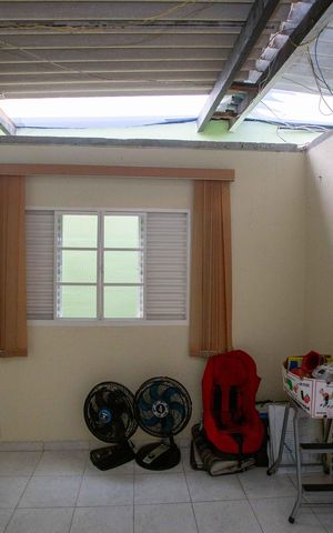 Casa à venda com 300m², 6 quartos e 2 vagasQuarto 4