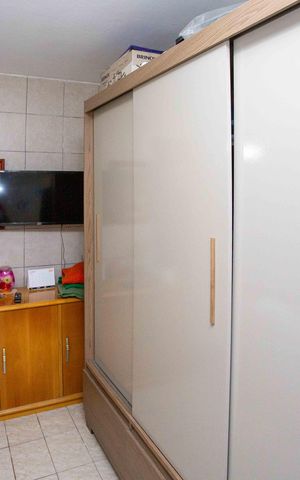 Casa à venda com 300m², 6 quartos e 2 vagasQuarto Casa 2